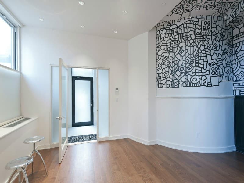Real Estate Want: Art that comes with the apartment