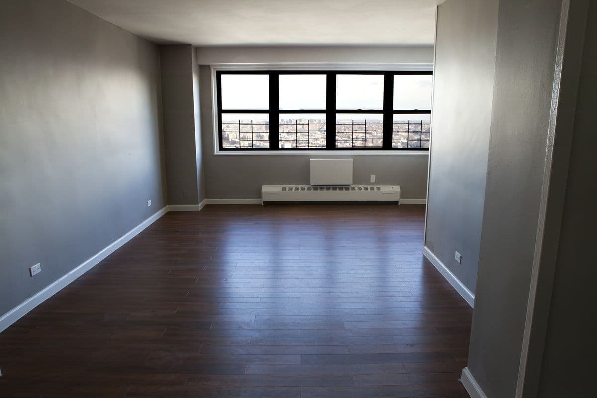 A renter wonders: Can I afford to ditch the roomies and get a one bedroom? 