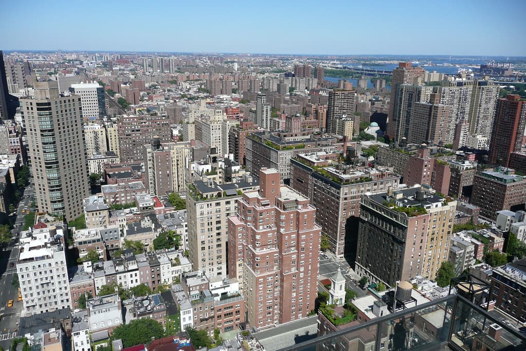 What kind of credit do I need to qualify for a NYC co-op? 