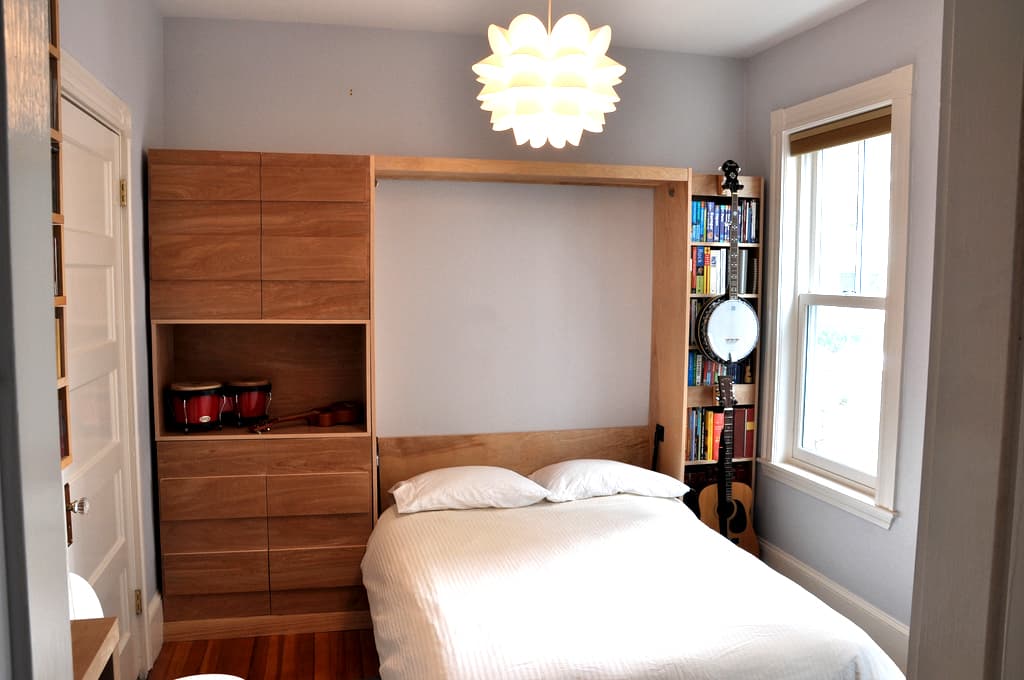 10 signs that you've outgrown your apartment