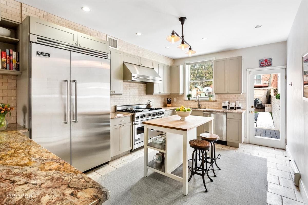 A South Slope townhouse for serious home chefs, for $1,495,000