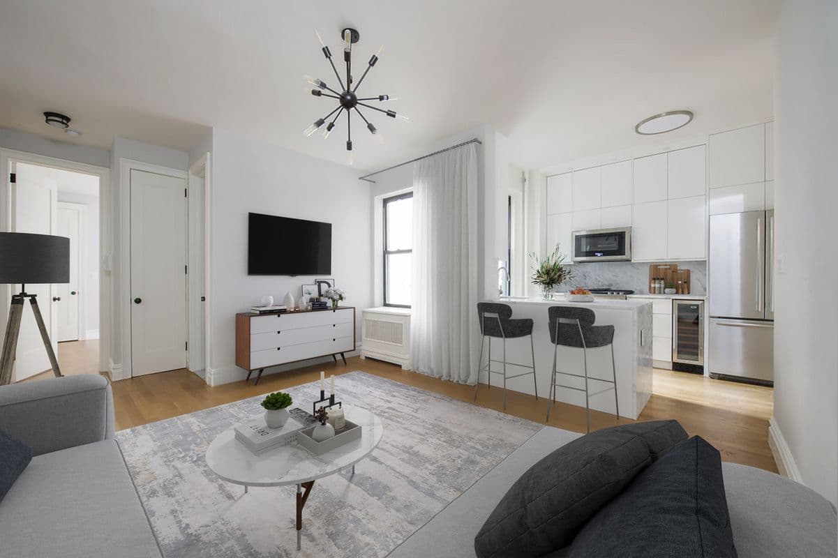 A renovated Chelsea one bedroom for $895,000, no board approval required