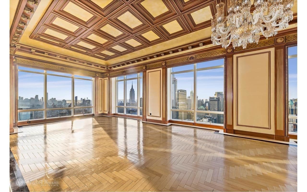 Fool's gold? Prices drop on Trump NYC condos 