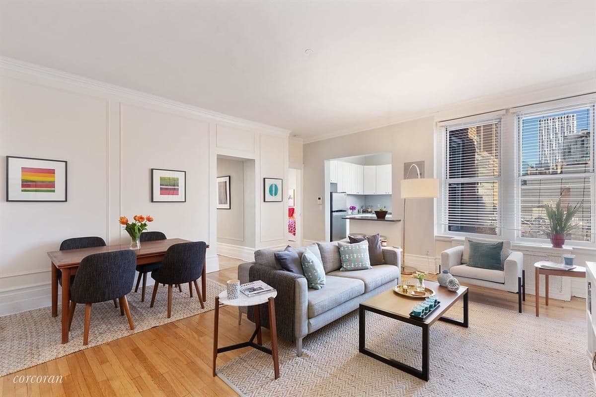 A Brooklyn Heights two bedroom on the top floor, for $1,250,000