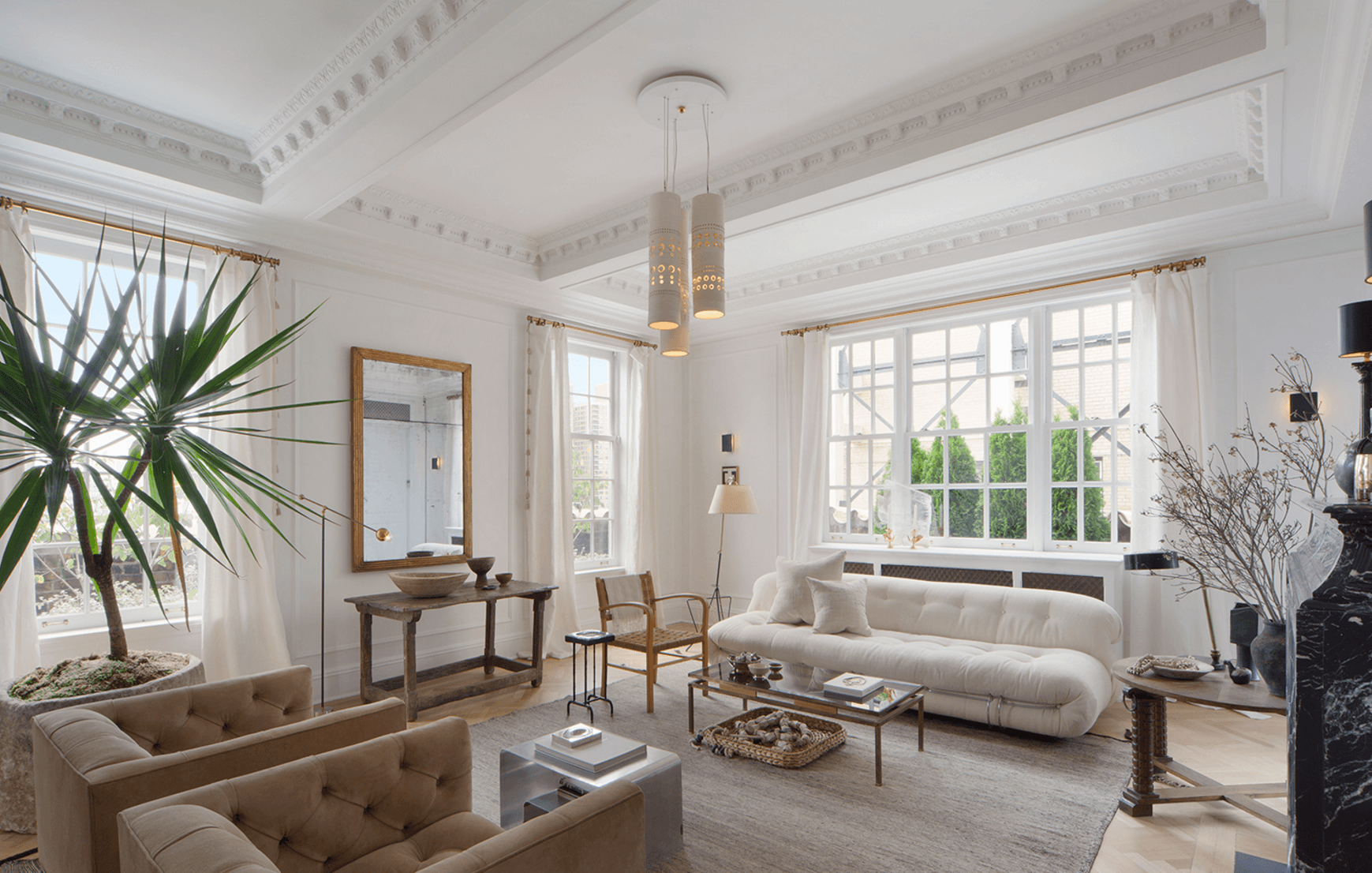 Celebrity designer Nate Berkus's swanky penthouse in the Village