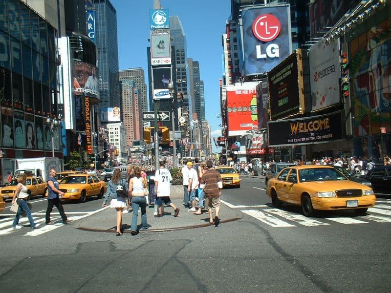 Better intersections for pedestrians, luxe Long Island homes up for auction, and more