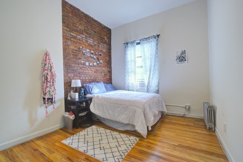 More NYC renters turn to guarantors to qualify for an apartment—or trade up to a larger one