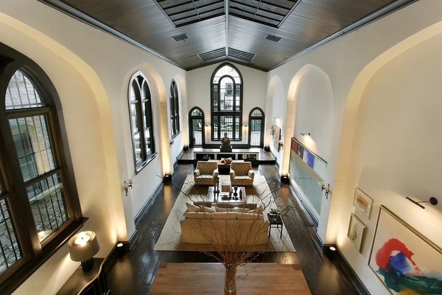 Real Estate Want: A Gothic condo