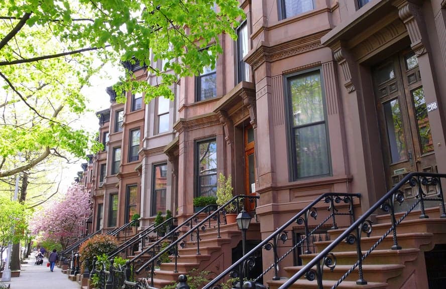9 things Manhattanites need to know before buying in brownstone Brooklyn