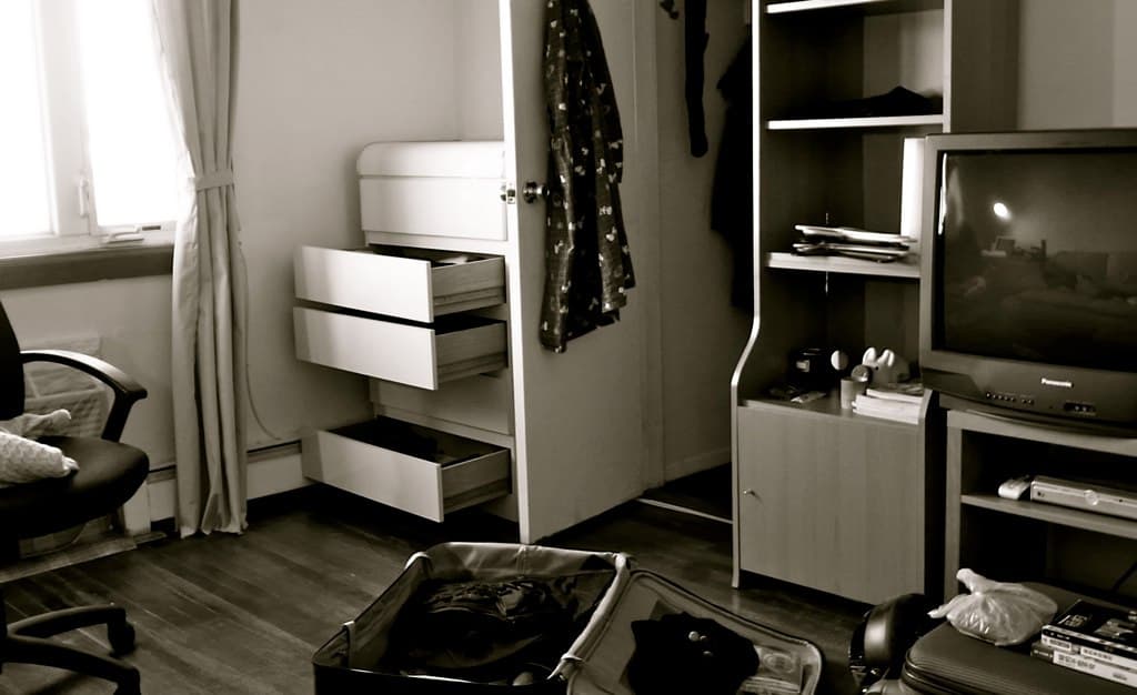 NYC vs da burbs:  Oh, the tangled lies we weave