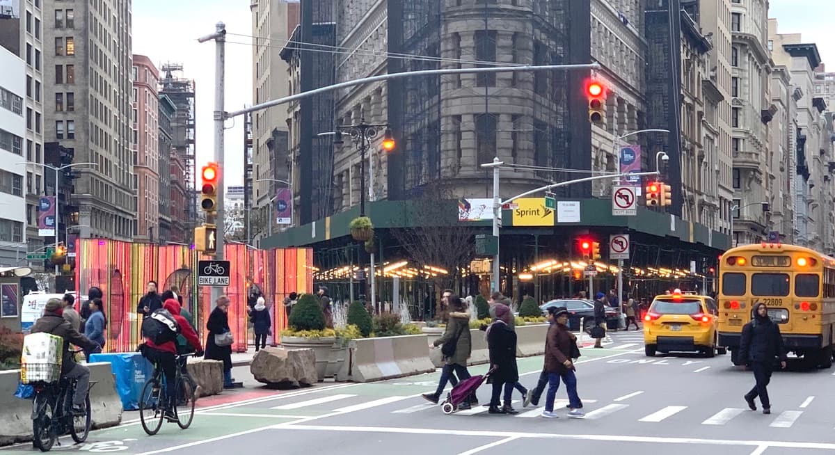 How much to tip your building staff, best nabes for pied-à-terre buyers, & more