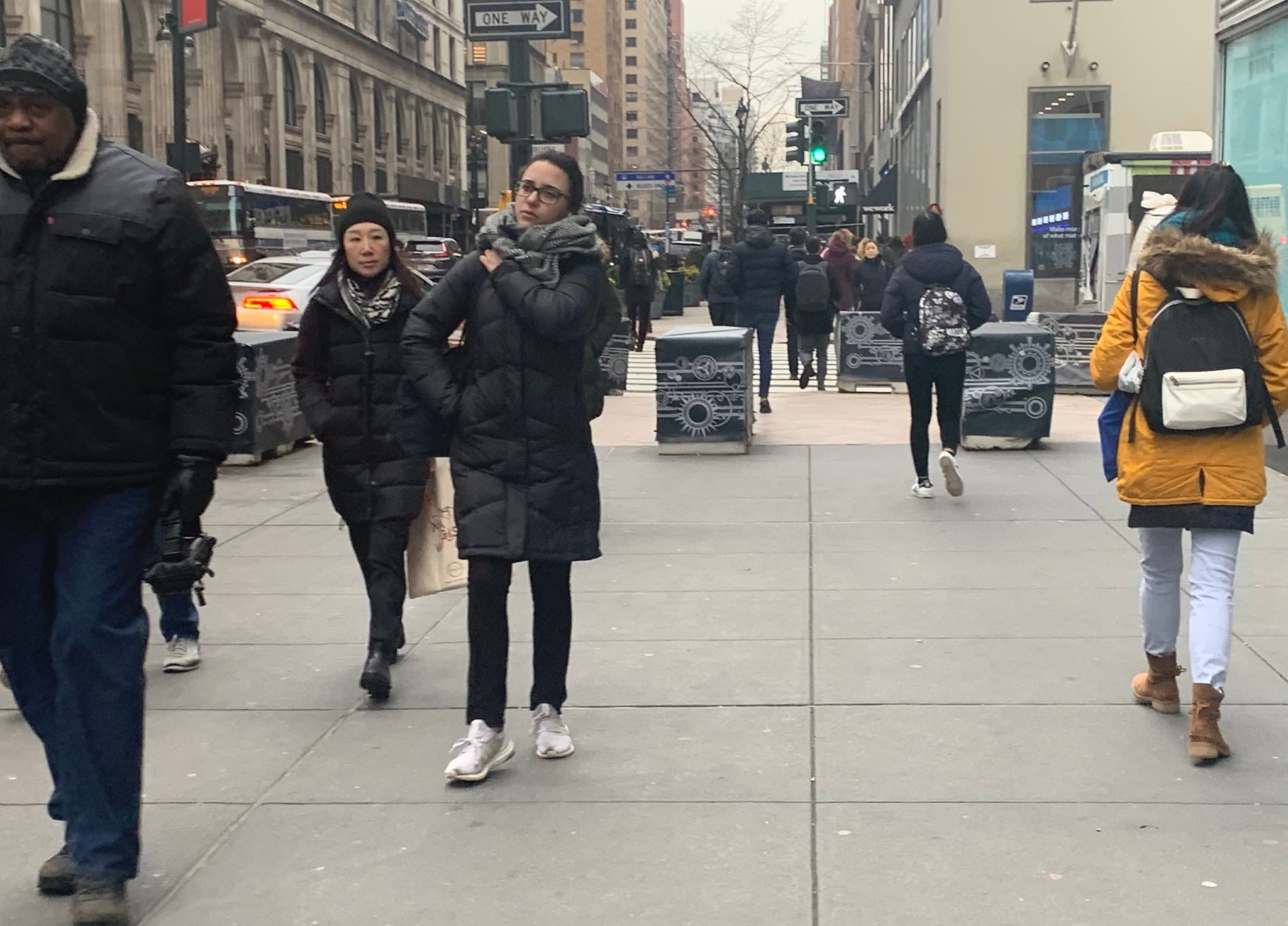 Waterfront streetcar plan moves ahead, the real story behind the 'Queen of Retail,' & more