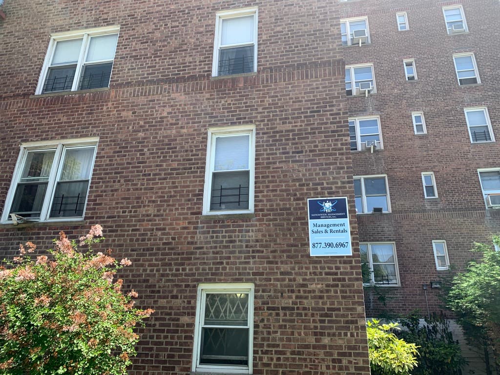 Ask Sam: I want to negotiate a buyout with my landlord. Should I wait out the coronavirus? 