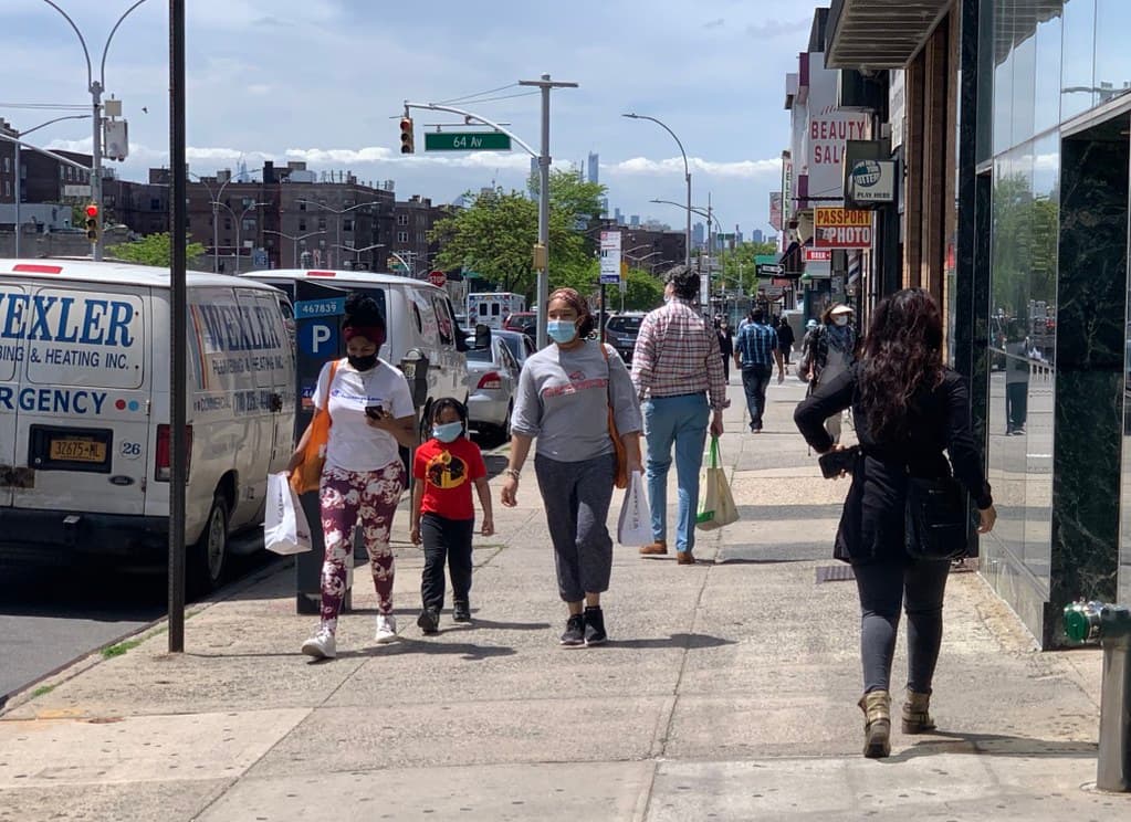 Buyers 'frantic' to get out of NYC, funds for businesses hit by looters, & more