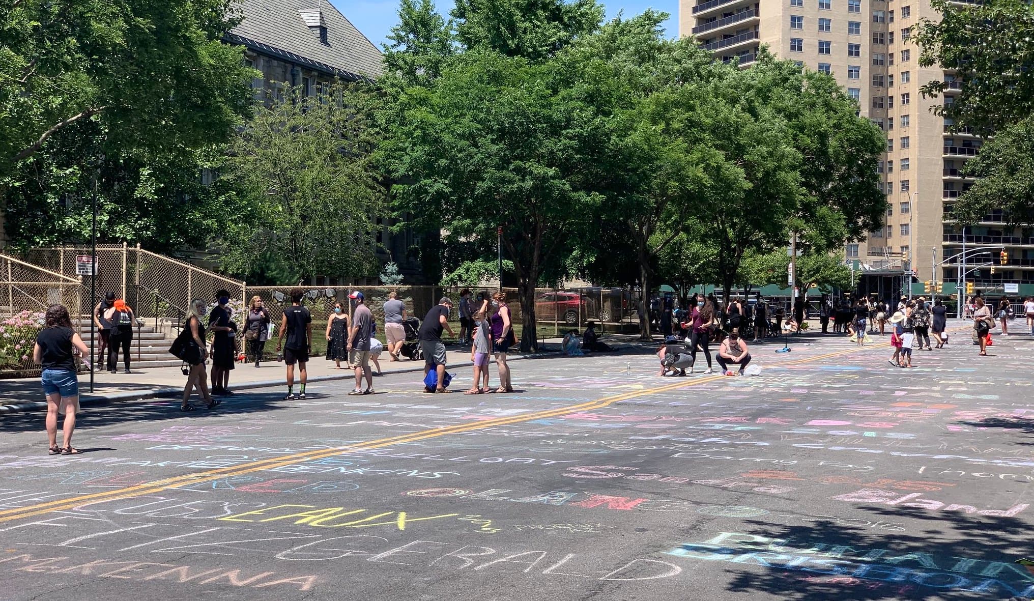 Who's buying in NYC, the astonishing diversity of Queens, & more 