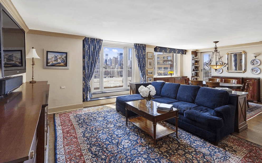 Yorkville three-bedrooms and up hosting open houses this weekend—and beyond