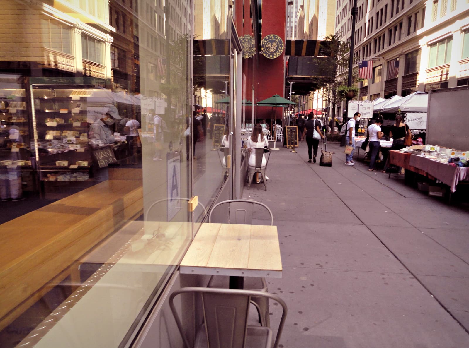 Malls get the green light, a no-fee apartment boom, & more