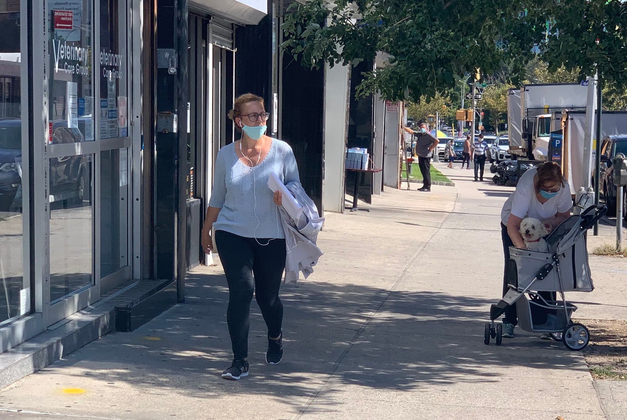 Covid-proofed condo amenities, obsessed with gardening, & more