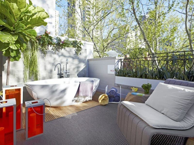 Real Estate Want: A terrace tub 