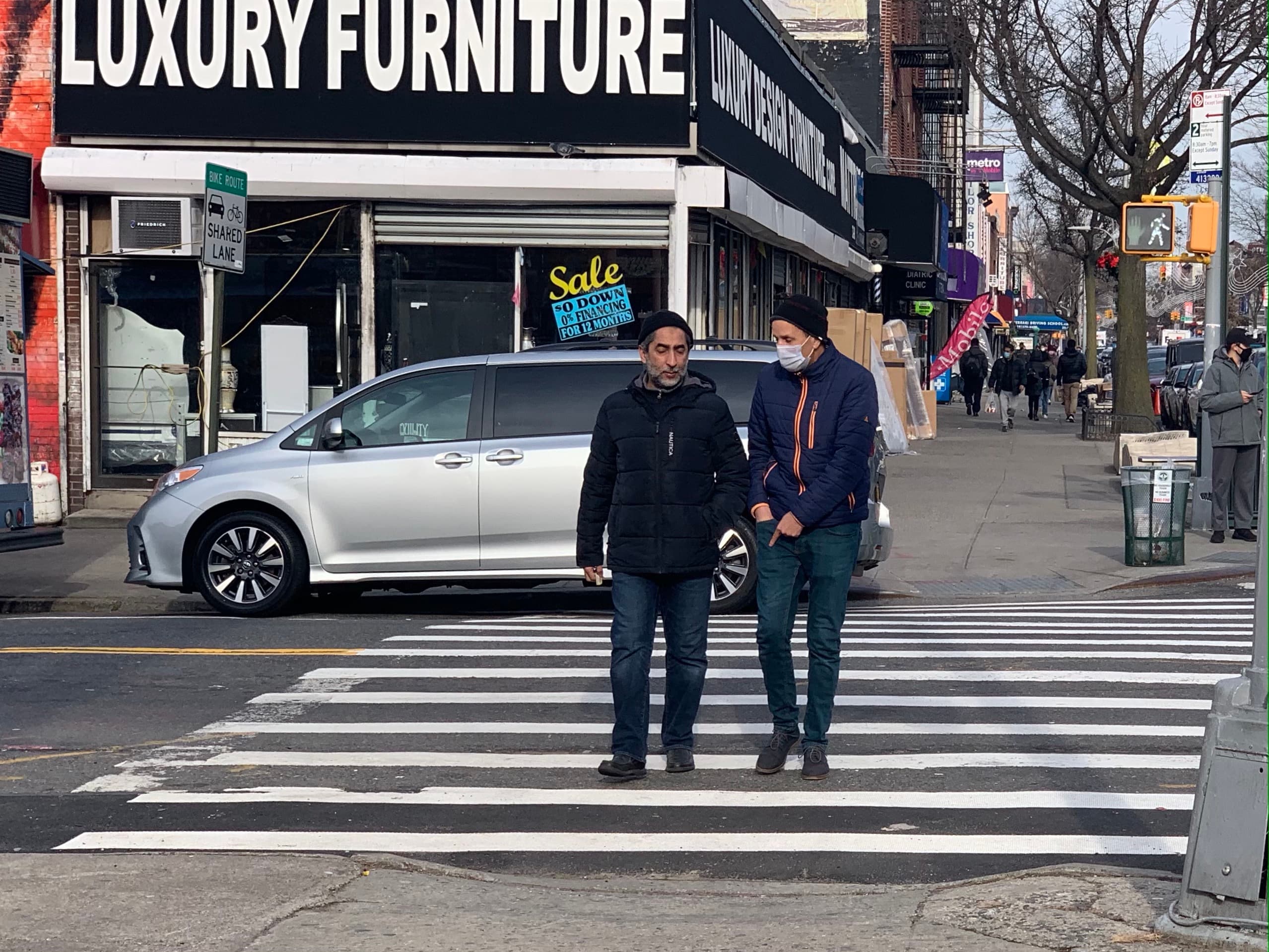 Bringing back live events, mortgage applications increase, & more