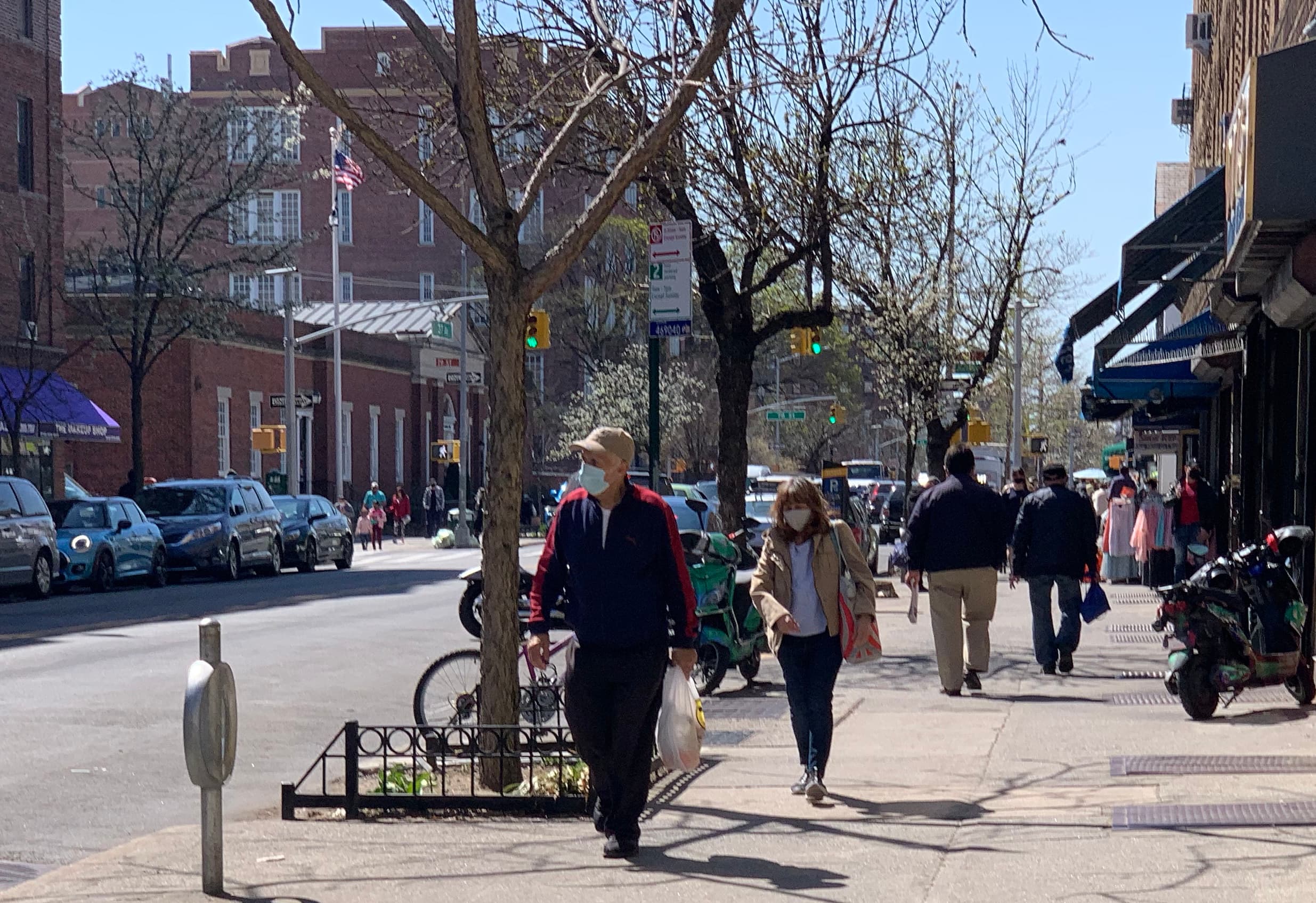 Moving from Bushwick to Murray Hill, month-to-month renters, & more