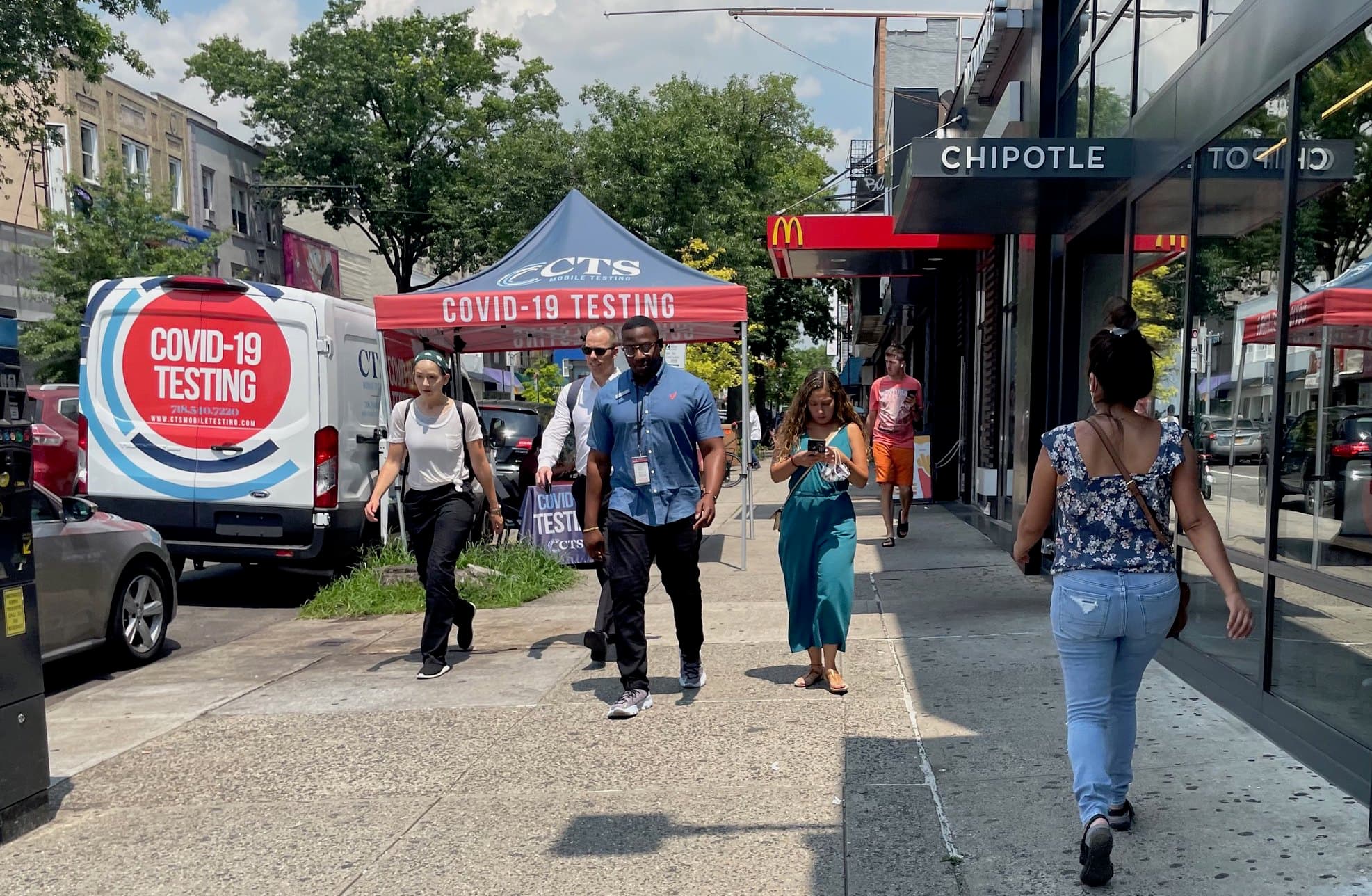 33,500 NYers move to FL, $169 million penthouse at 432 Park, & more