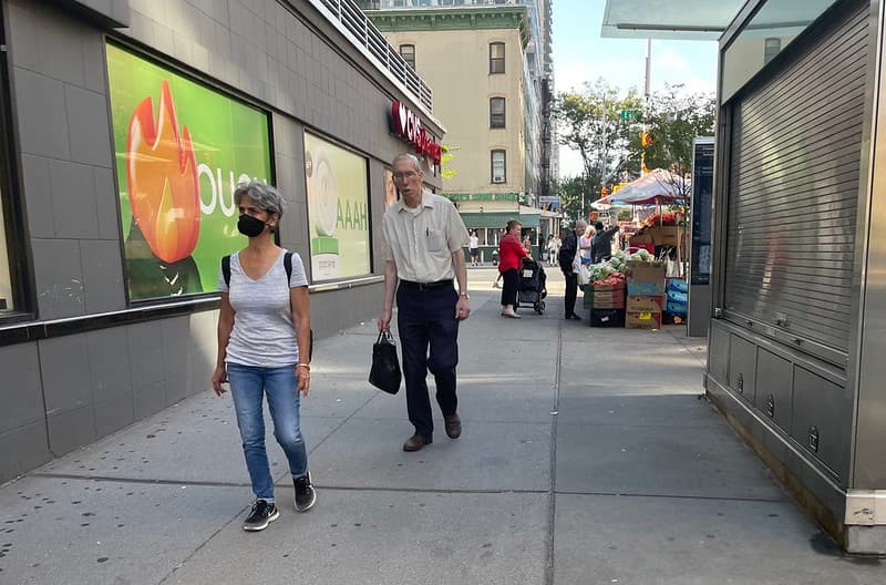 Showing off your place on TikTok, replacing the boob lighting fixture, & more