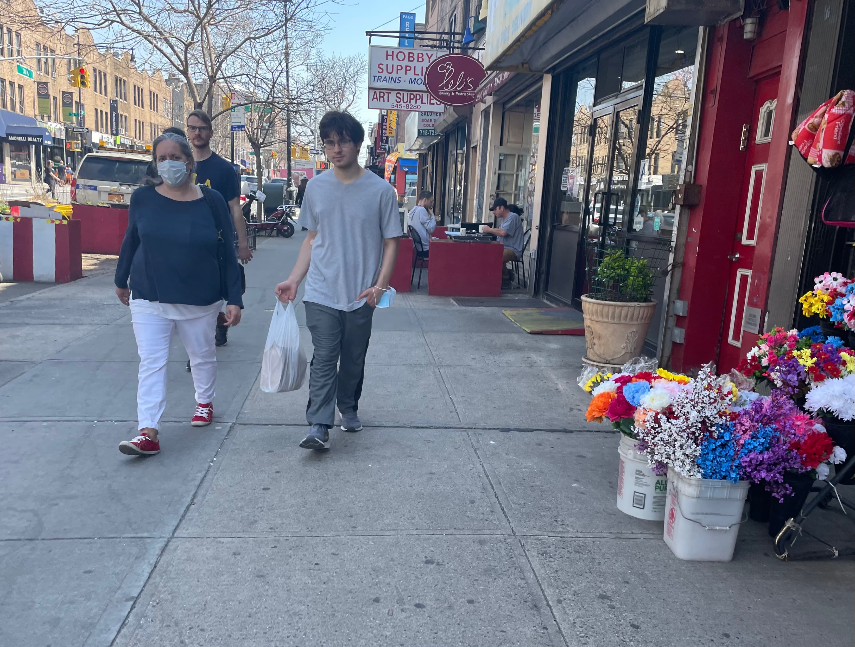 Building workers to get higher wages, fewer families in homeless shelters, & more