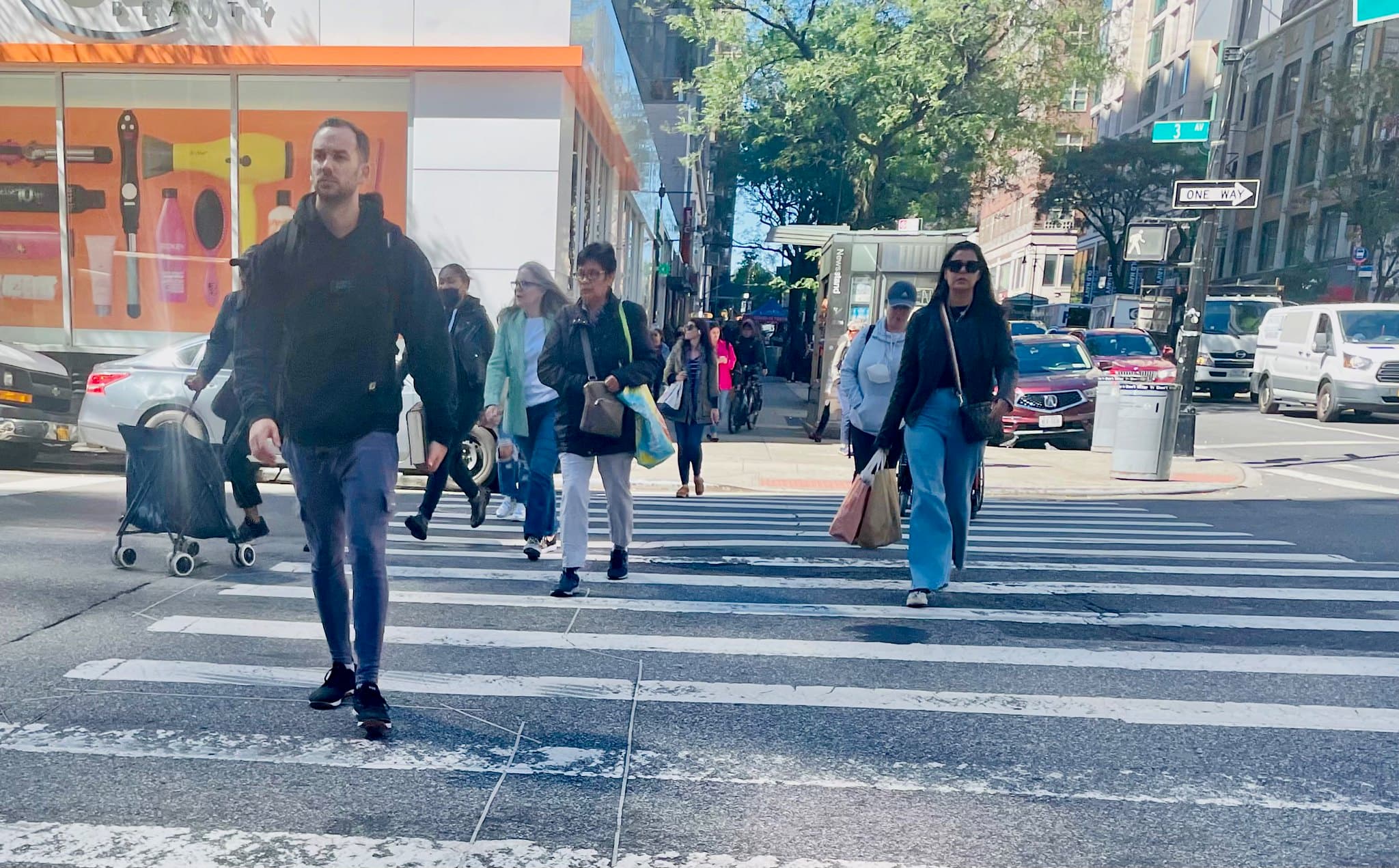 Foreclosures on the rise, Trump's real estate, & more