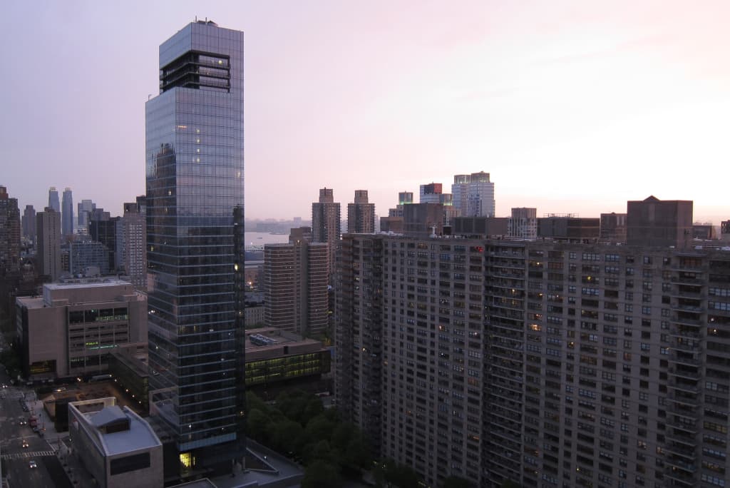 New York City's real estate market isn't all that healthy (or maybe it is?)