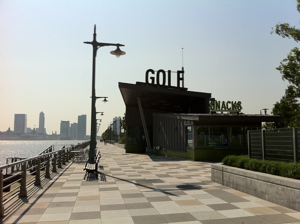 If you fancy living by a bustling downtown pier—and have a multi-million dollar budget—here's what's new along the West Side highway