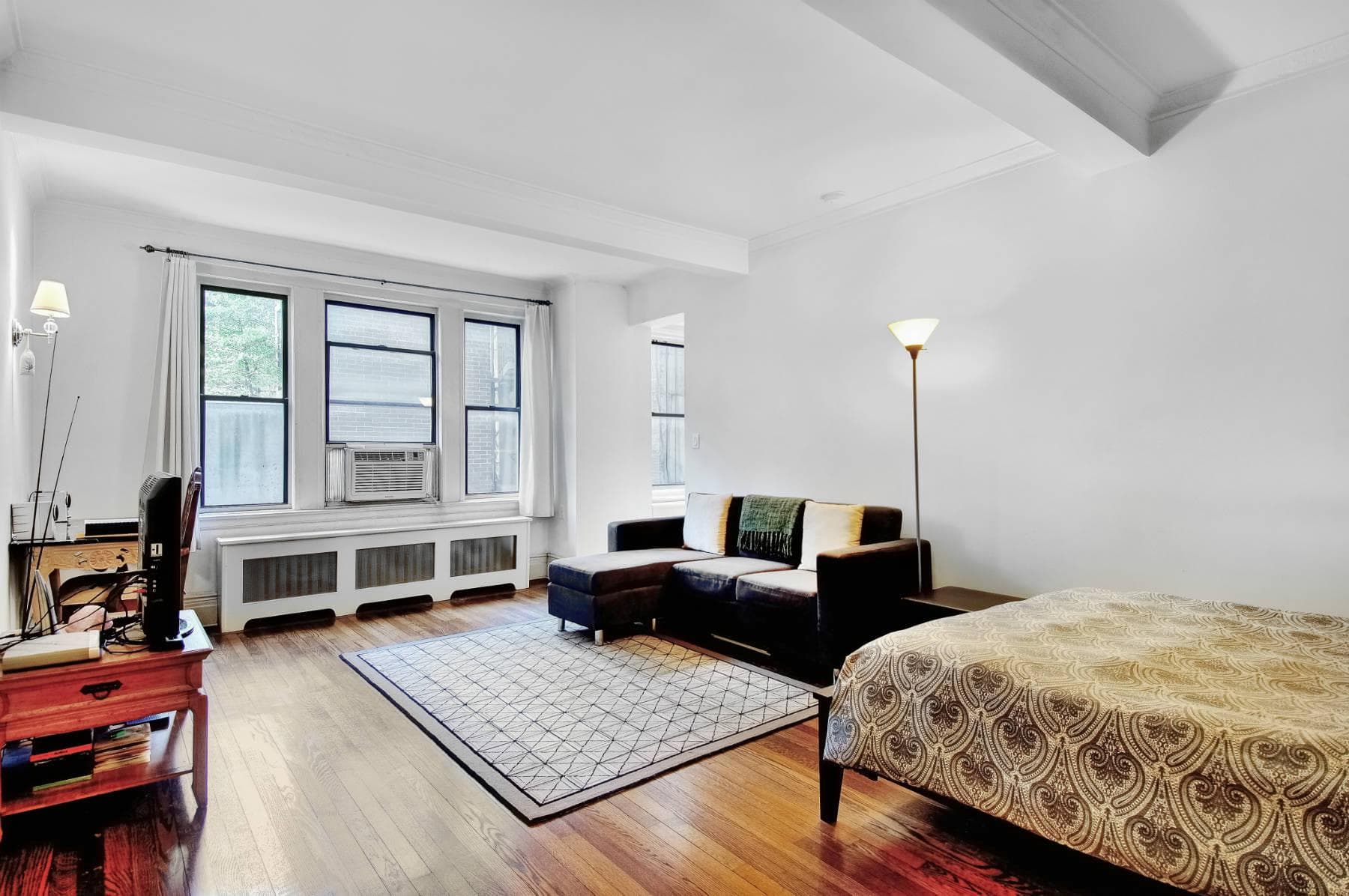 Buy Curious: I'm in the market for a pied-à-terre. What should I know?