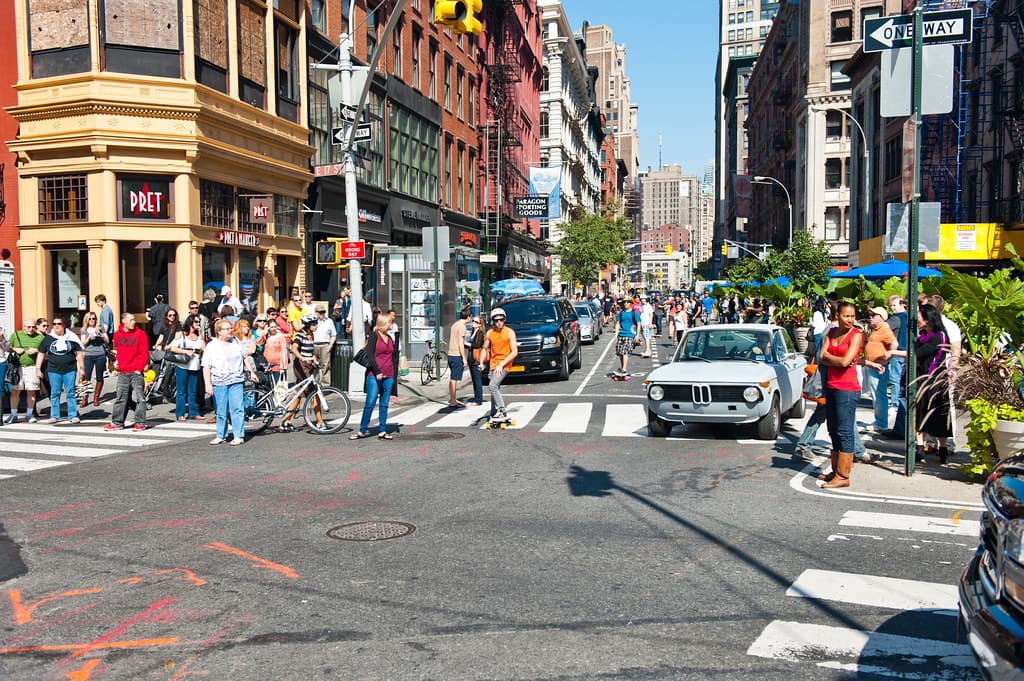 Why more would-be high-end buyers are choosing to rent instead, a Brooklyn building with a live-in chef, & more