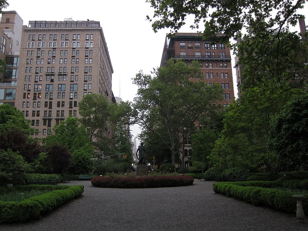 Lessons from a first-time buyer's hunt, Gramercy Park's nightmare renovators, and more