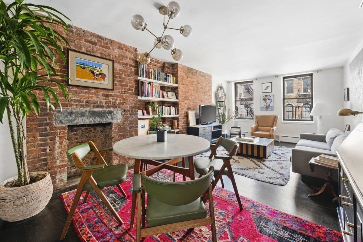 An East Village one bedroom with decorative features and a walk-in closet for $1,000,000