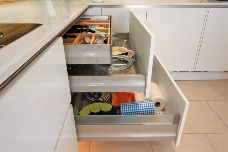 Simplify your move—pack a kitchen survival kit