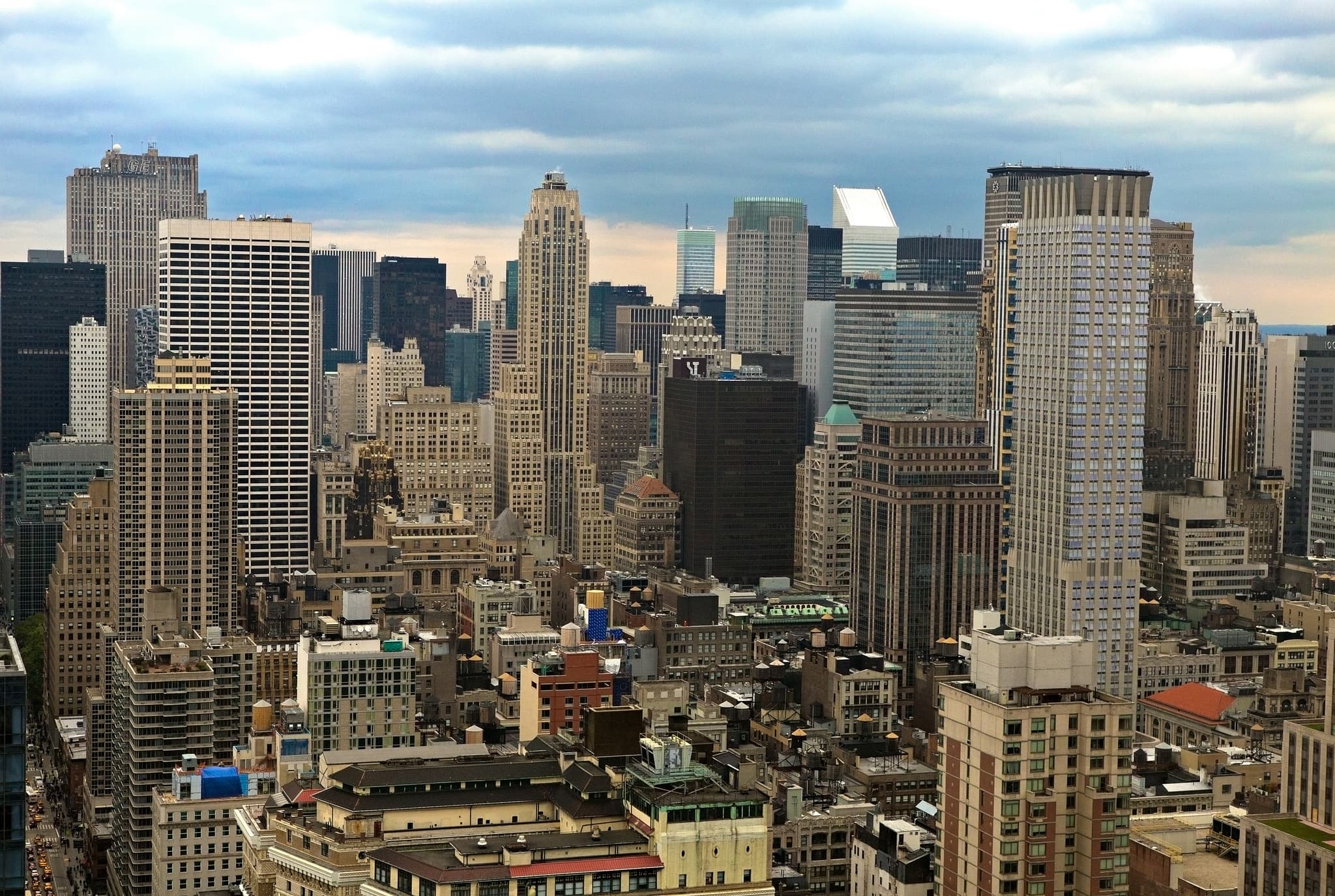 Which do you prefer: A great neighborhood or a great apartment?