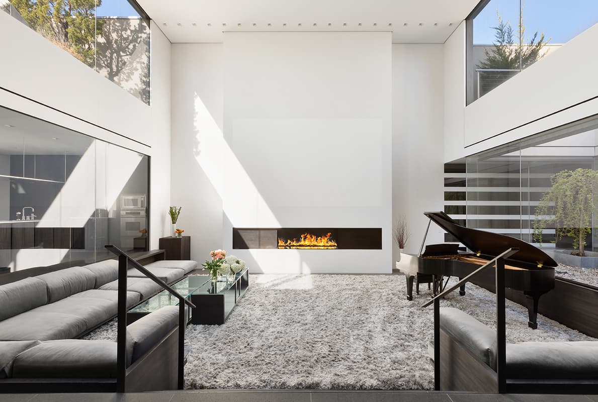 Shutdowns spur some NYC luxury pieds-à-terre owners to sell