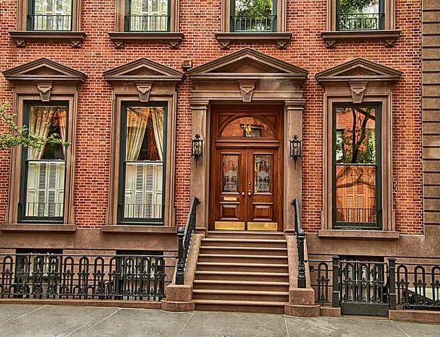 How to buy in Brooklyn, where apartment prices are mere suggestions