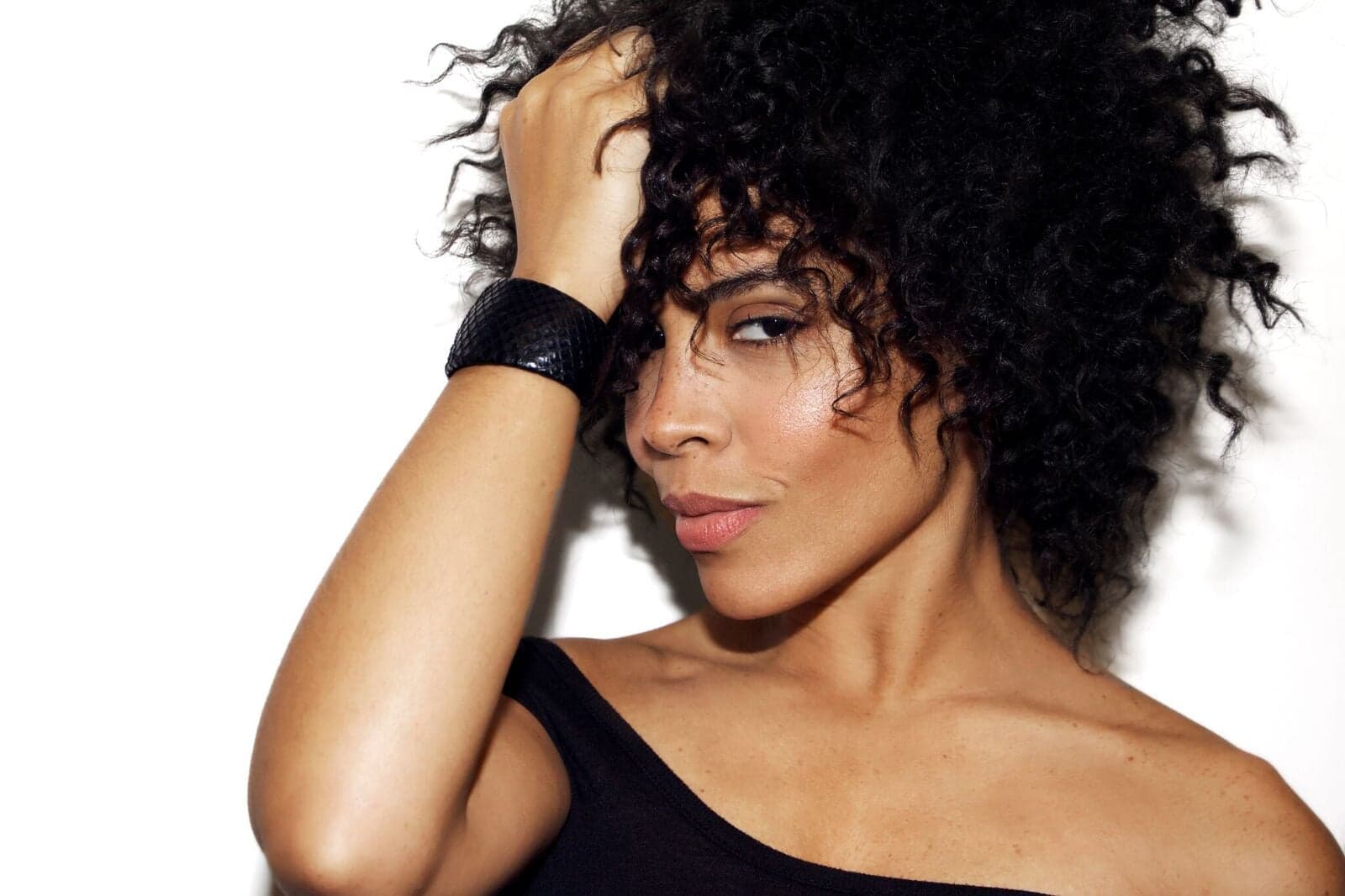 "Underground" actress Amirah Vann loves her neighborhood's "Queens vibe" and its water views