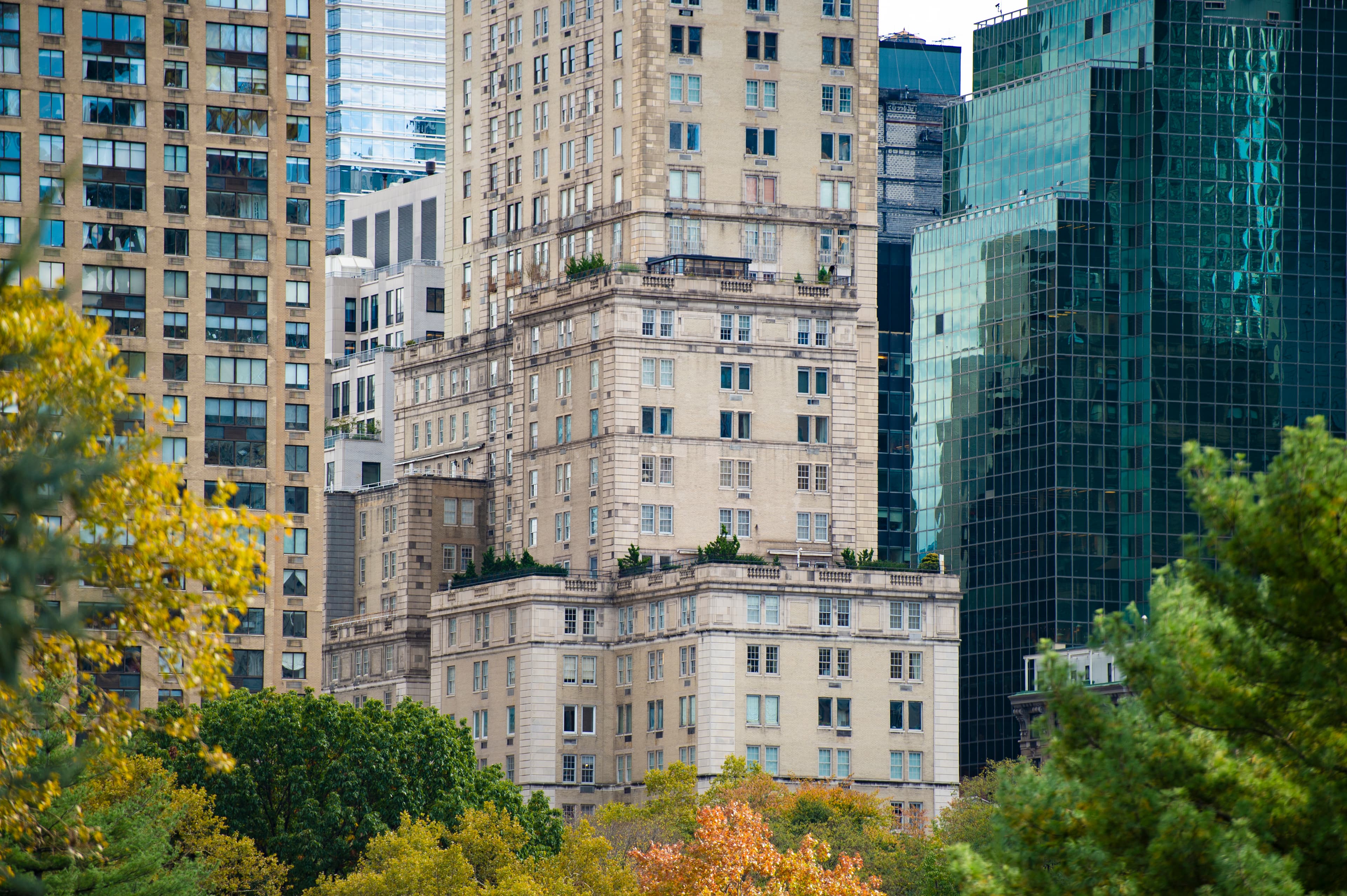 What's the difference between a condo and a co-op in NYC? Which one should you buy?