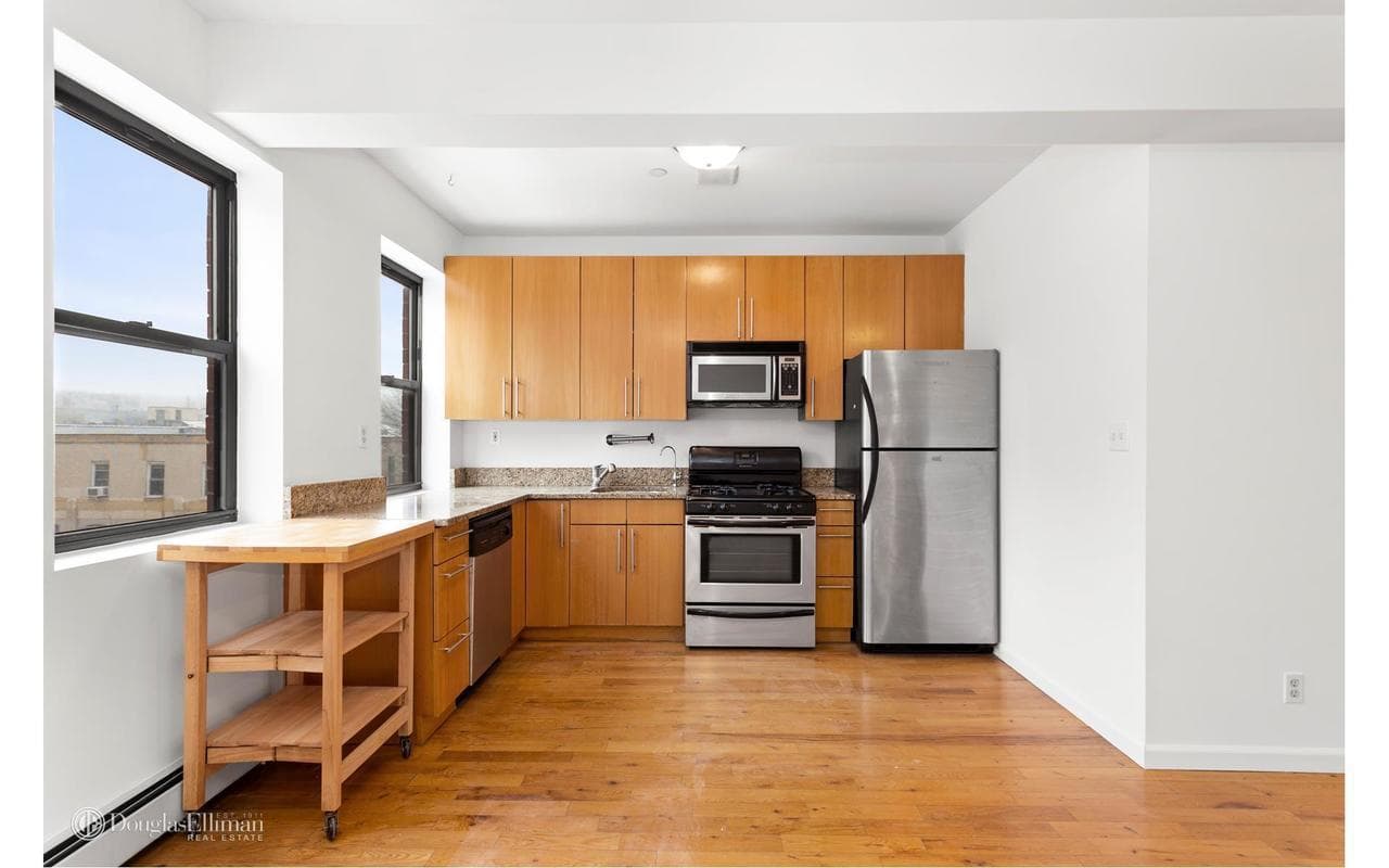 A Greenpoint two bedroom priced well below the median, if you don't mind the stairs