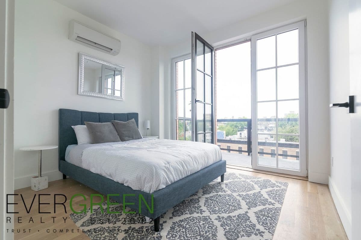 A new one bedroom in Crown Heights where you can make an offer