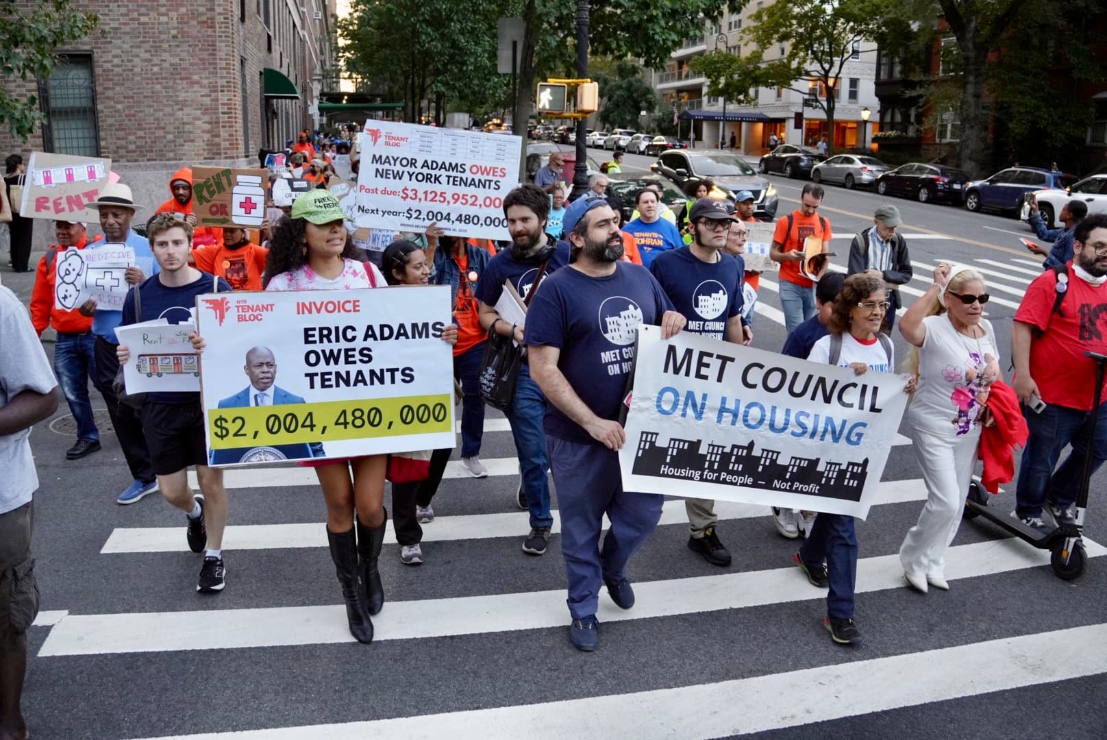 NYC tenants marched to Gracie Mansion to protest a hike in rents