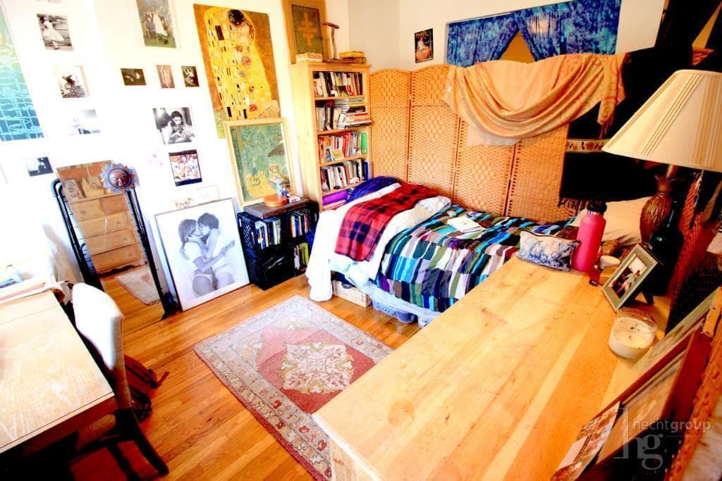 Is this $2,700 East Village two-bedroom worth the (significant) climb up?