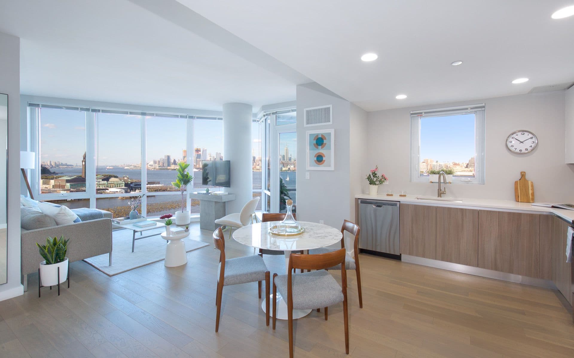 Where to move in Jersey City: Best neighborhoods, deals, and more for renters and buyers