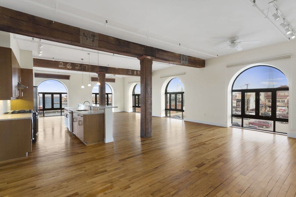 Attention shoppers: This loft above the Fairway in Red Hook is for rent