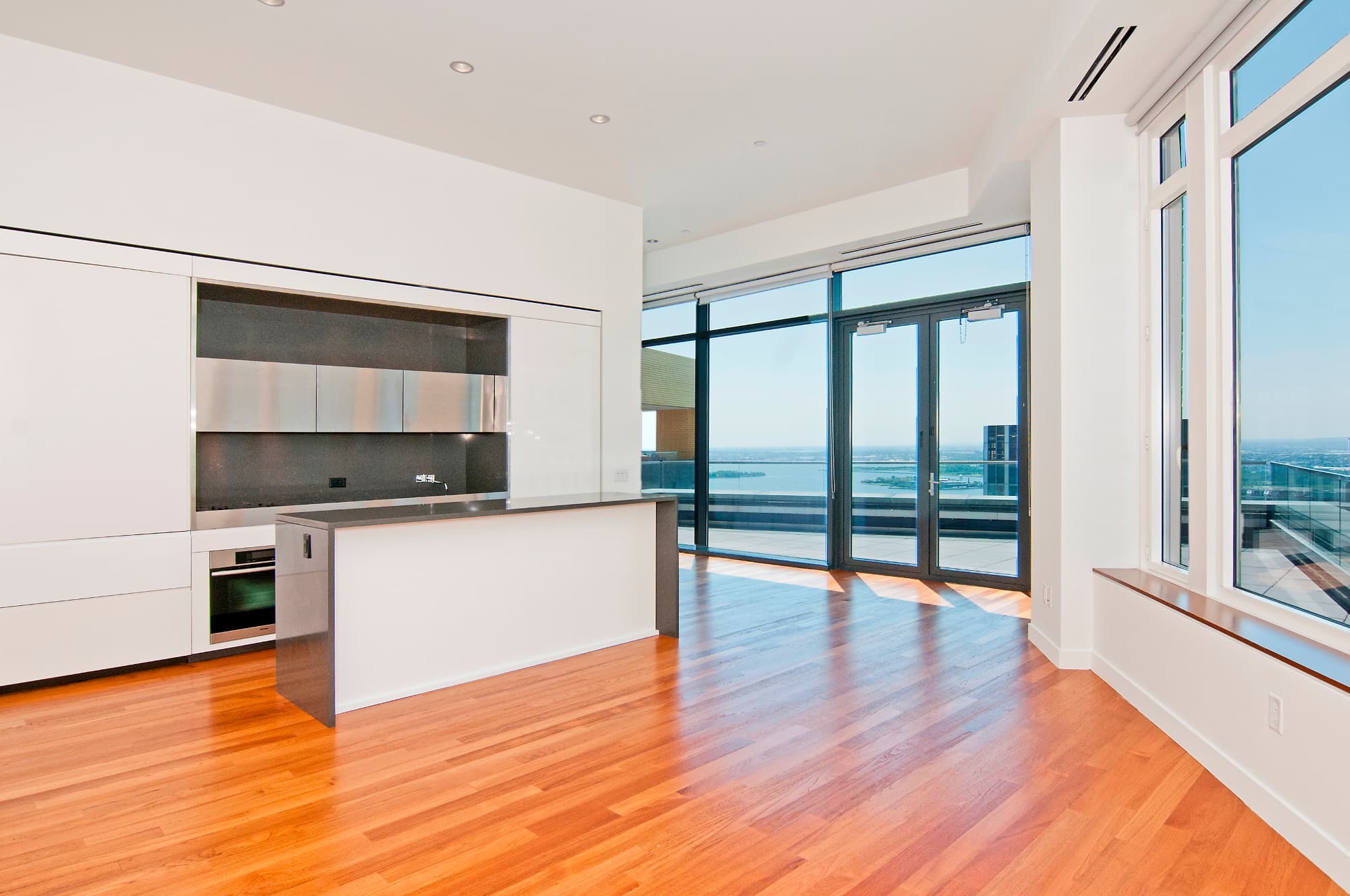 Combination units: Are two apartments always better than one?