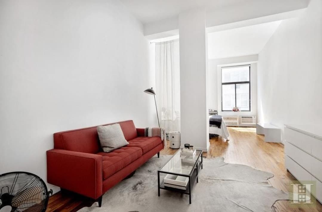 Whether you want to make big or small updates, this $525,000 Gramercy Park studio has lots of potential