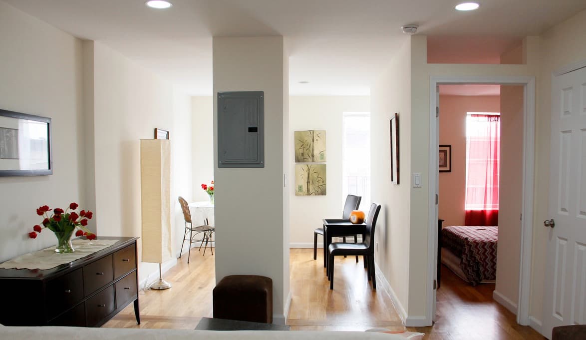 Would you pay $1,800/month for a Harlem one-bedroom with an "interesting" layout?